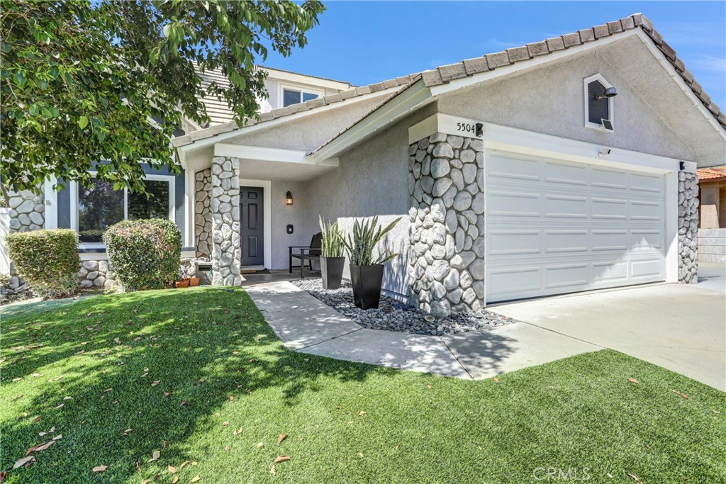 5504 N G Street Property Photo