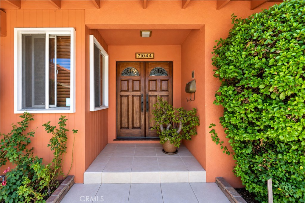 7044 Mammoth Avenue Property Photo 7
