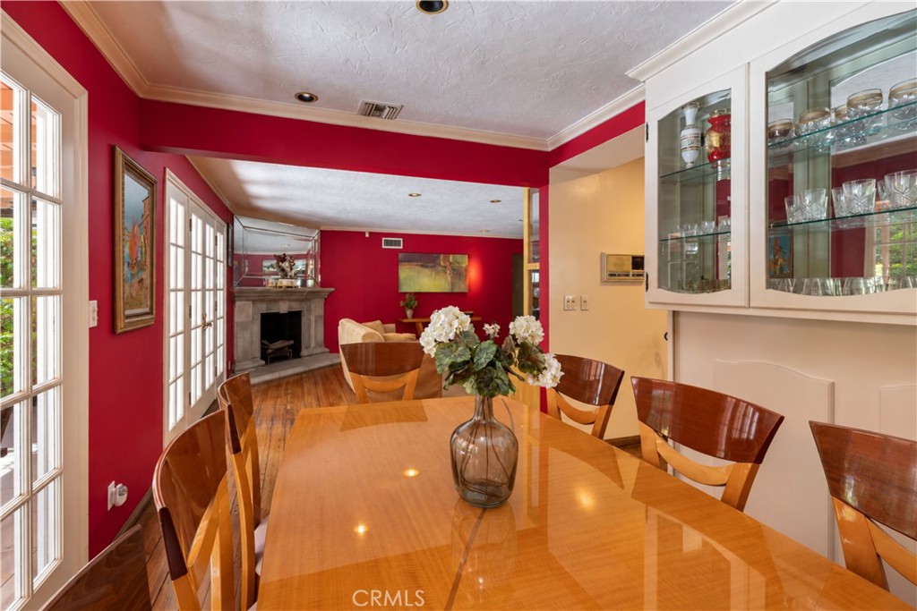 7044 Mammoth Avenue Property Photo 15