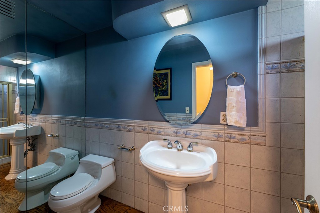 7044 Mammoth Avenue Property Photo 22