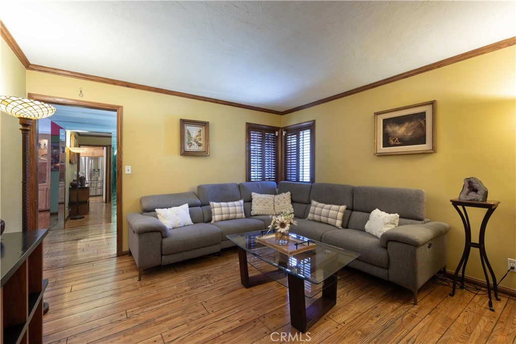 7044 Mammoth Avenue Property Photo 23