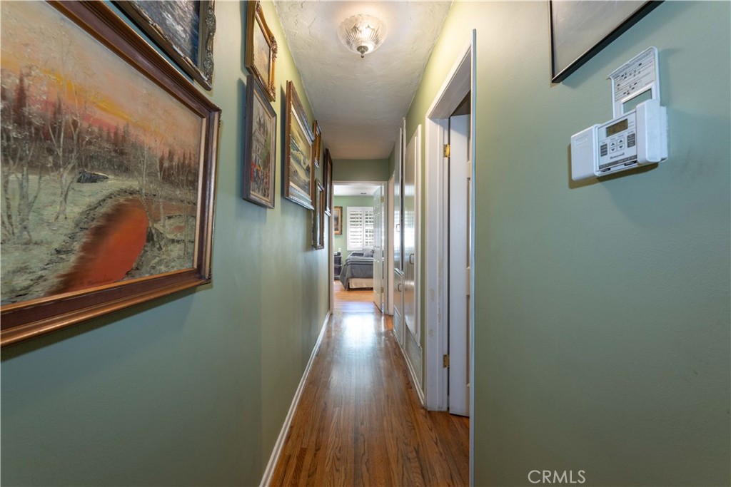 7044 Mammoth Avenue Property Photo 25