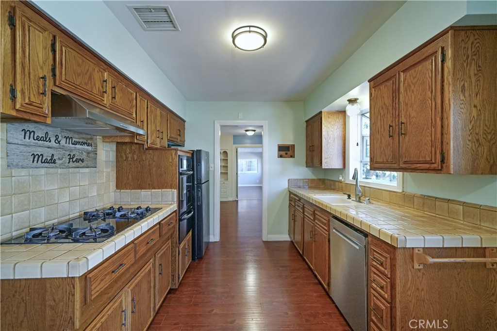 14710 Terryknoll Drive Property Photo 5