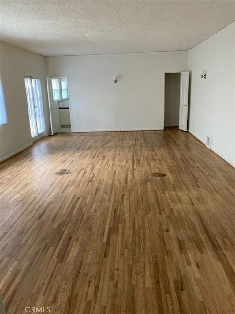 204 Belmont Property Photo 10