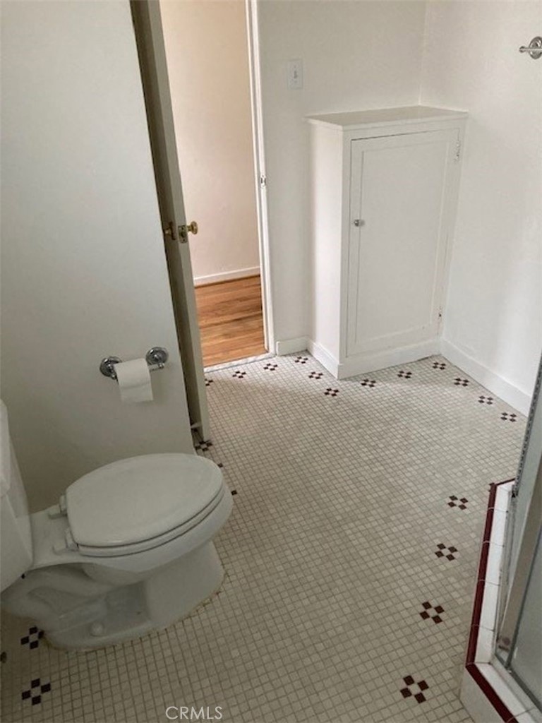204 Belmont Property Photo 12