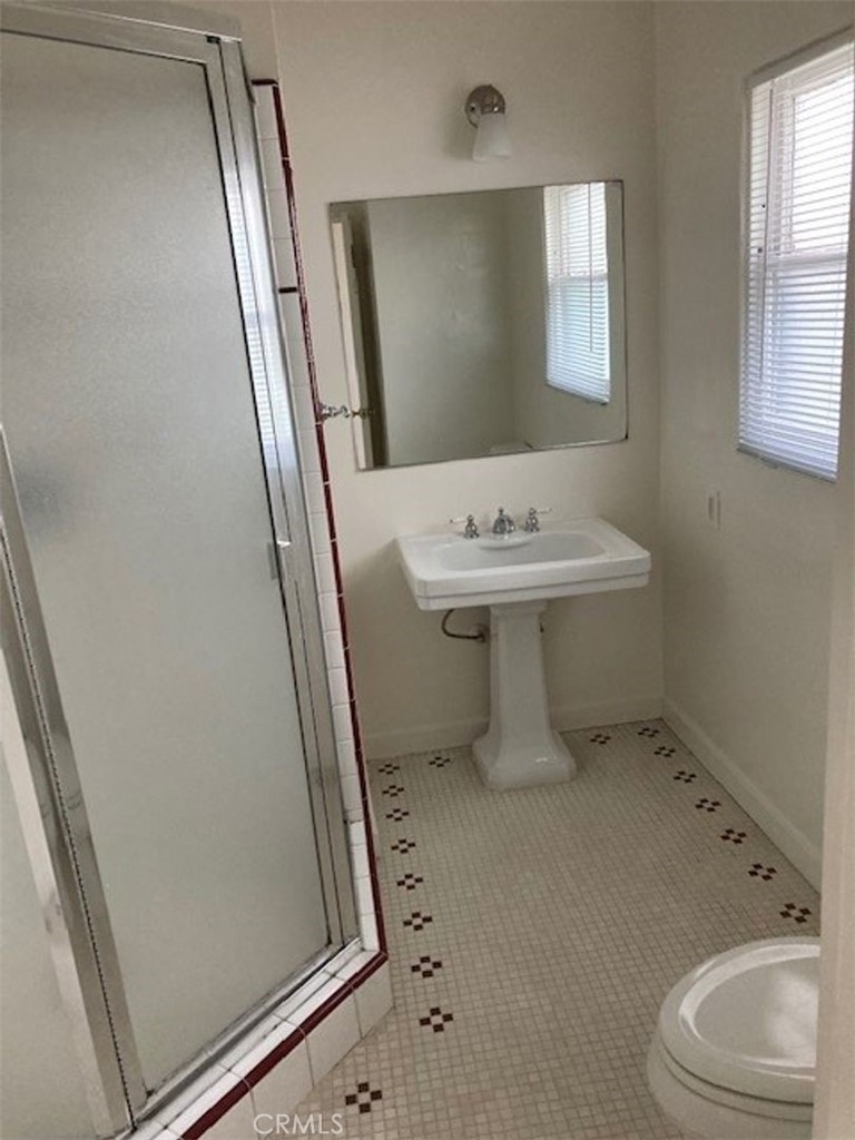 204 Belmont Property Photo 13