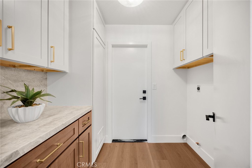 324 Swanee Property Photo 23