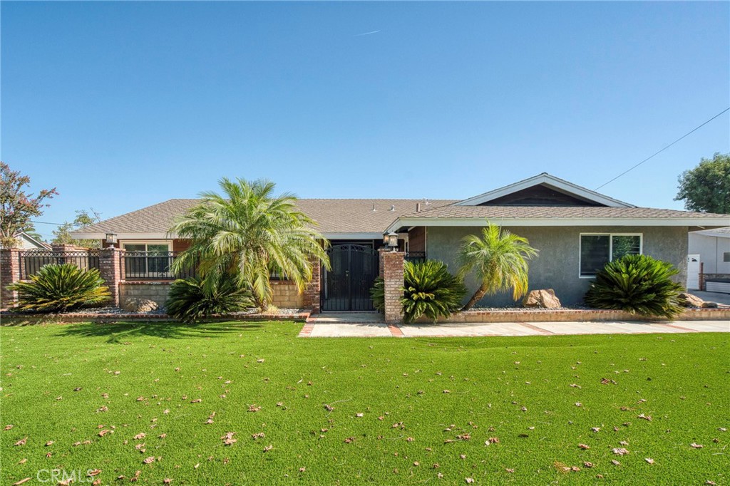 5560 Mountain View Avenue Property Photo 1