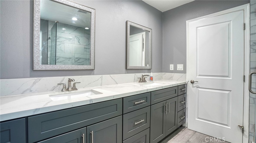 5560 Mountain View Avenue Property Photo 23