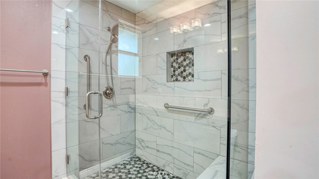 5560 Mountain View Avenue Property Photo 35
