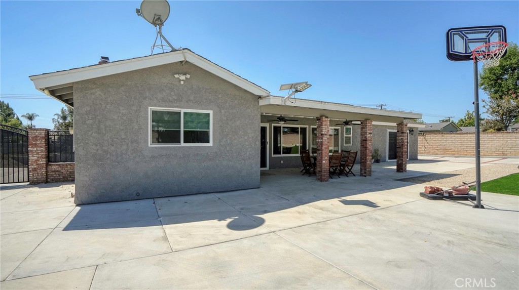 5560 Mountain View Avenue Property Photo 38