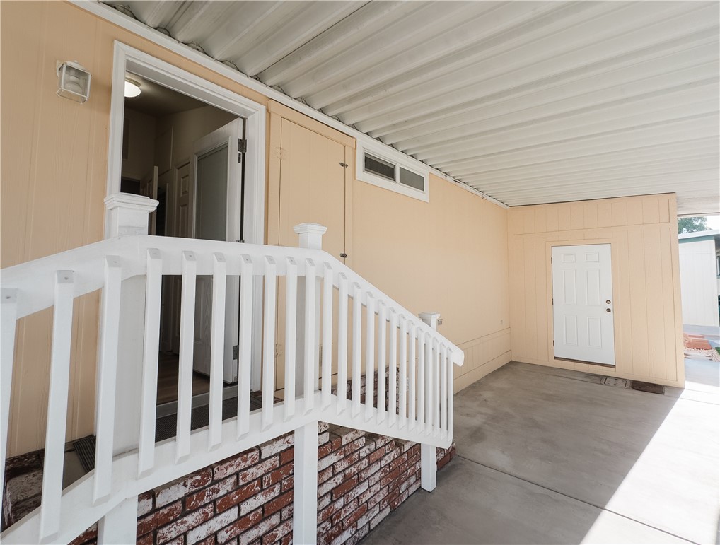 810 Eucalyptus Lane Property Photo 3