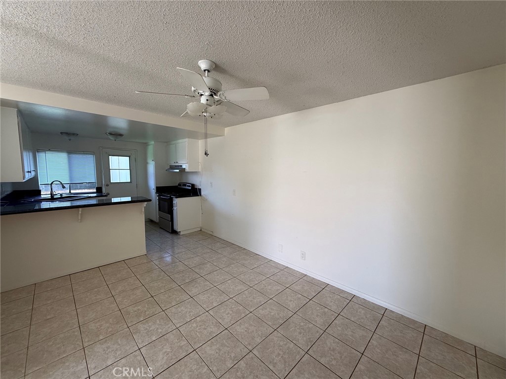4728 Larwin Avenue Property Photo 14