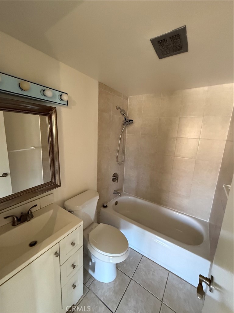 4728 Larwin Avenue Property Photo 22