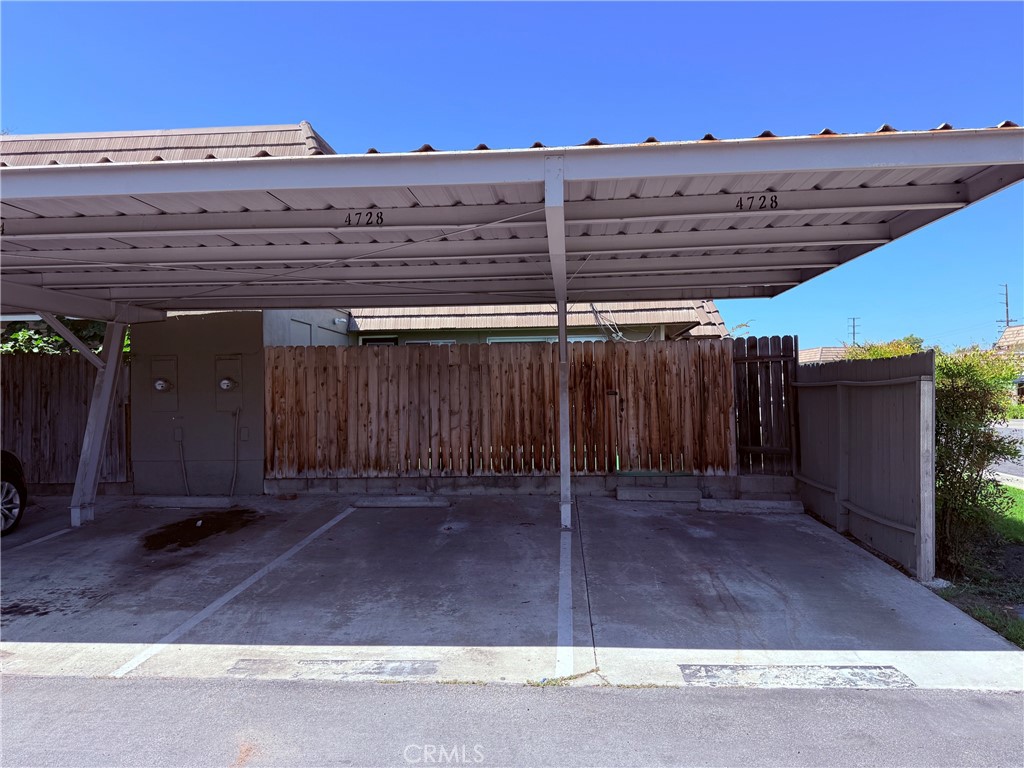 4728 Larwin Avenue Property Photo 23