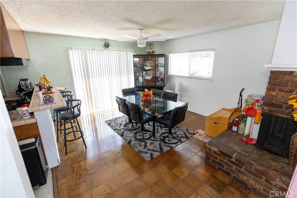 19320 Parthenia Street Property Photo 4