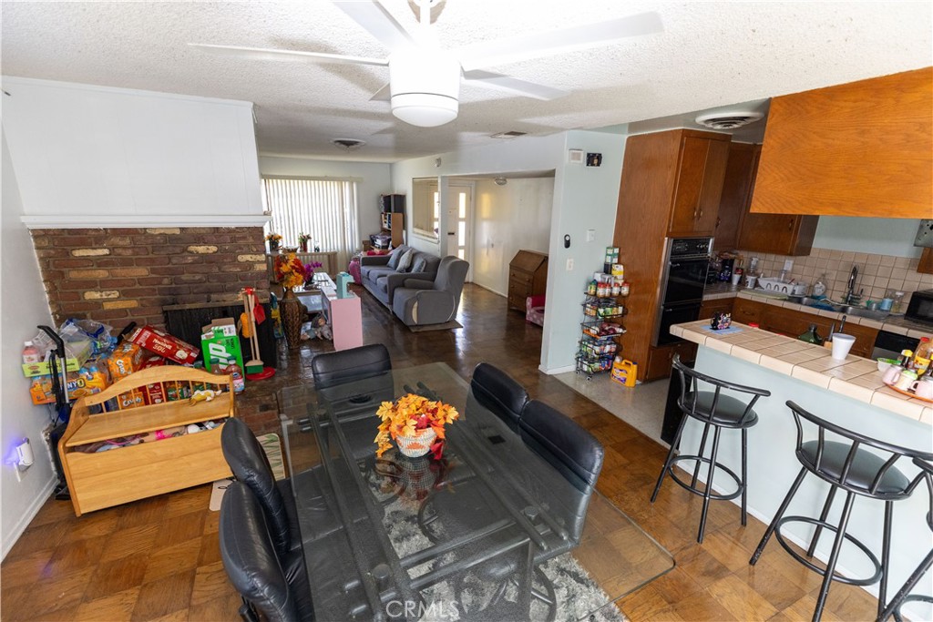 19320 Parthenia Street Property Photo 5