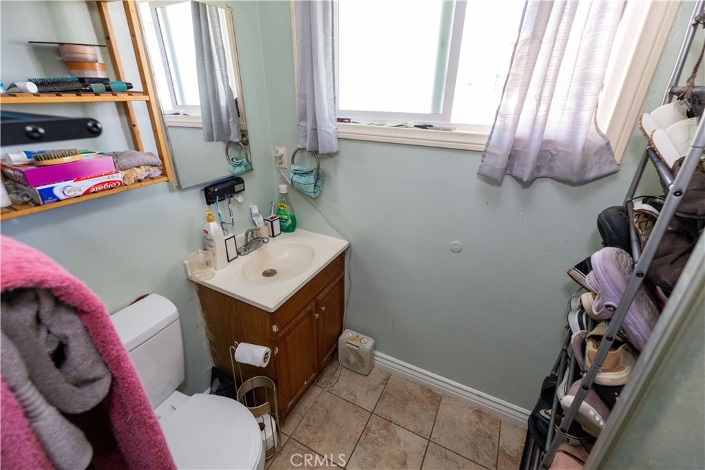 19320 Parthenia Street Property Photo 13