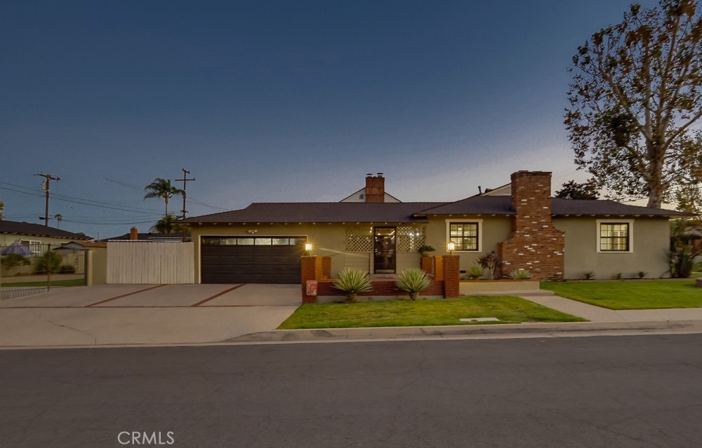 10904 La Mirada Boulevard Property Photo 2