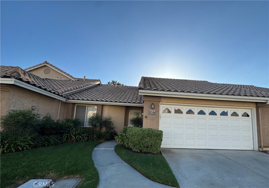 587 La Costa Property Photo 1