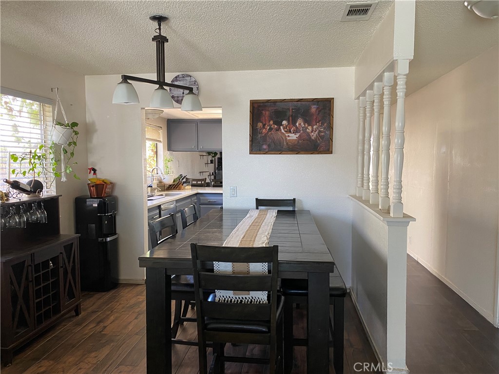 13501 Driftwood Drive Property Photo 5