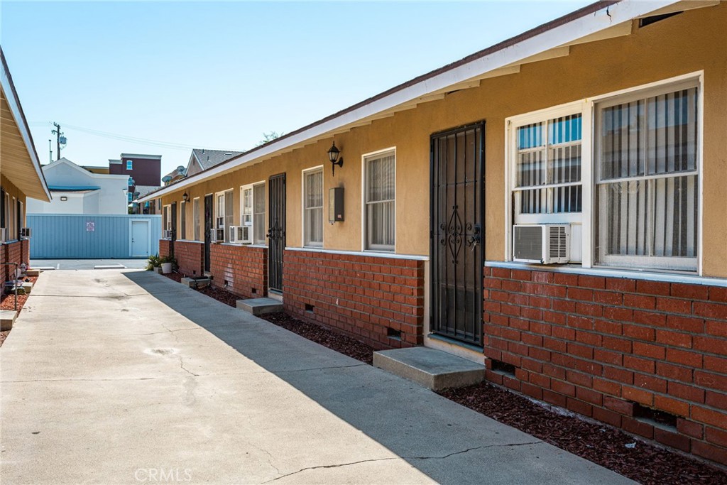 124 W Adele Property Photo 15