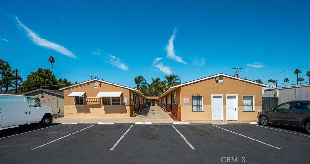 124 W Adele Property Photo 25