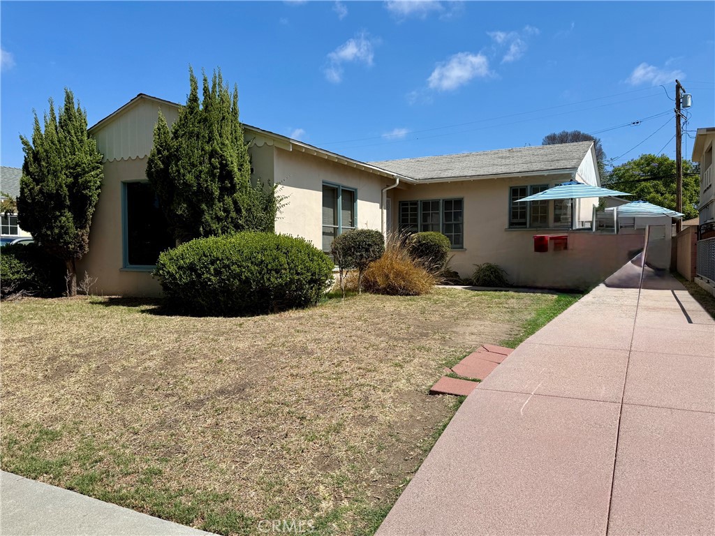 3246 Cerritos Property Photo 1