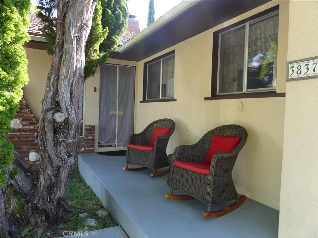 3837 Albury Property Photo 3