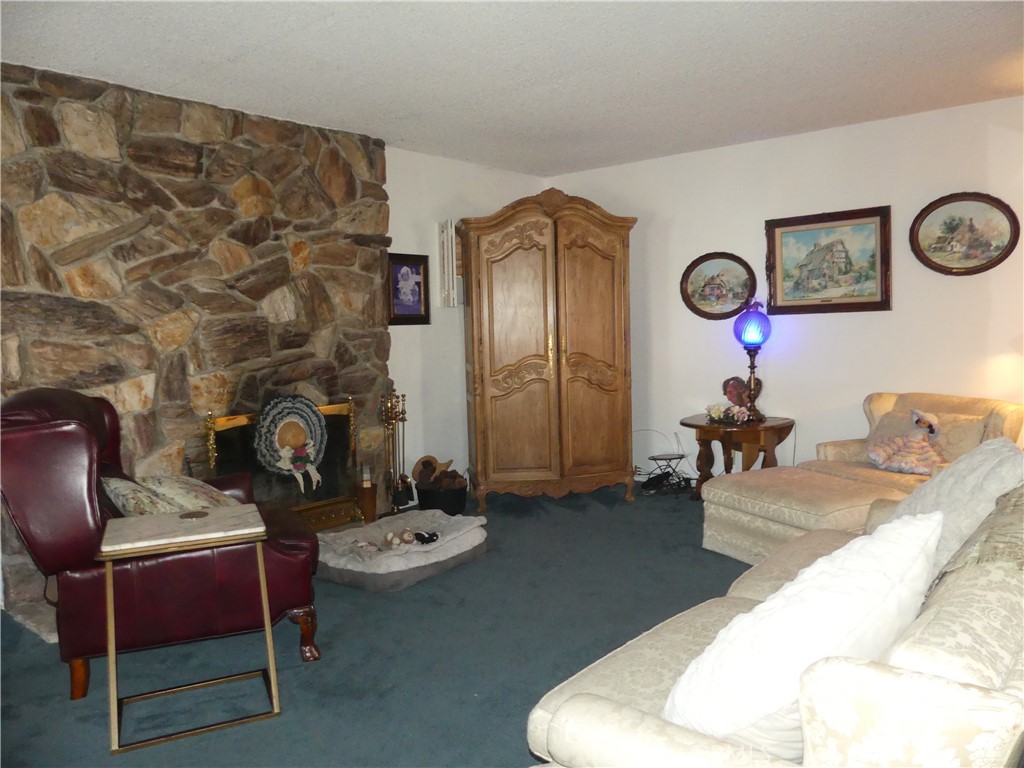 3837 Albury Property Photo 9