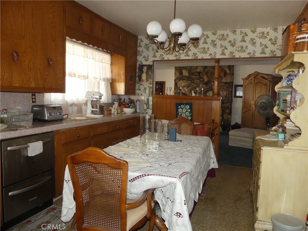 3837 Albury Property Photo 14
