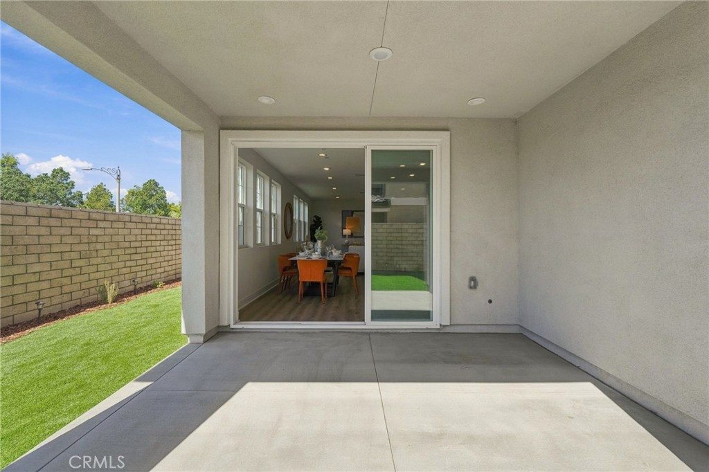 575 Patten Ave Property Photo 8