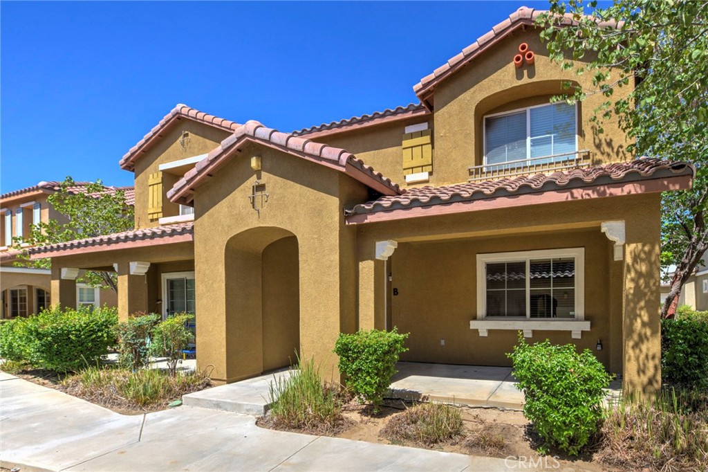 25860 Iris Avenue B Property Photo 1