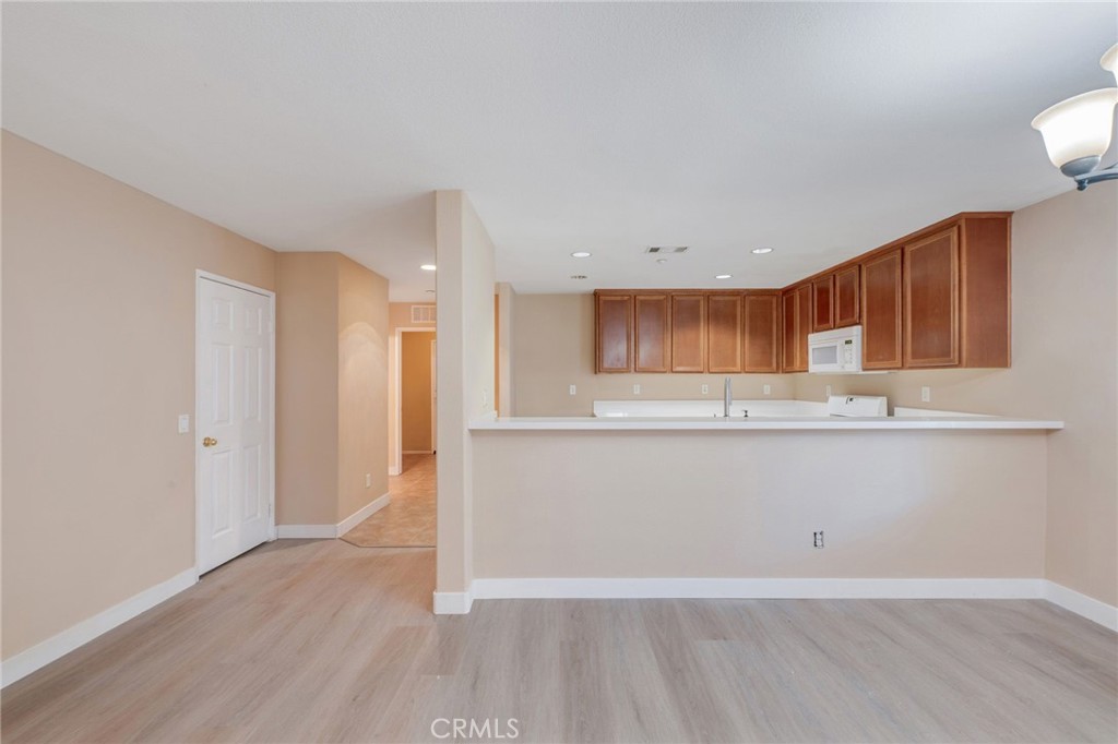 25860 Iris Avenue B Property Photo 9