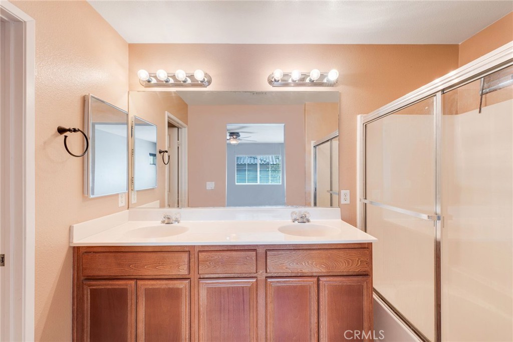 25860 Iris Avenue B Property Photo 23