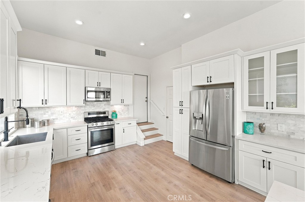 6226 E Cliffway Drive Property Photo 20