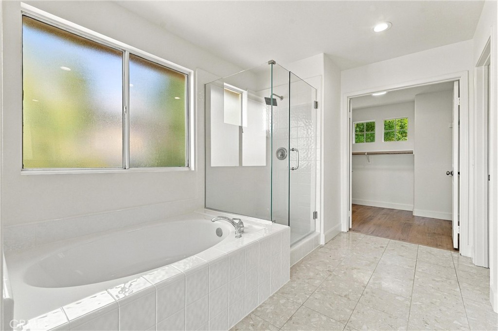 6226 E Cliffway Drive Property Photo 32