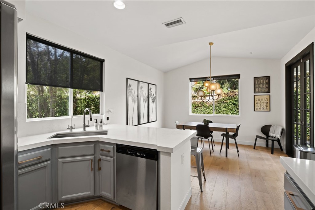 134 Monte Vista Avenue A Property Photo 14