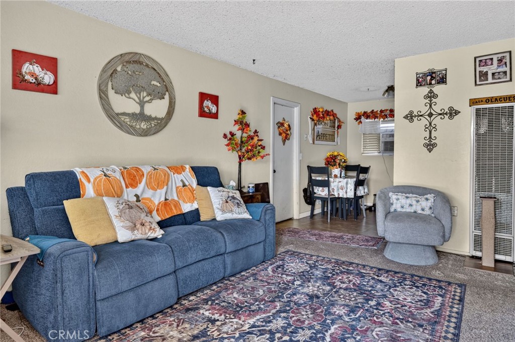 14688 Washington Drive Property Photo 5