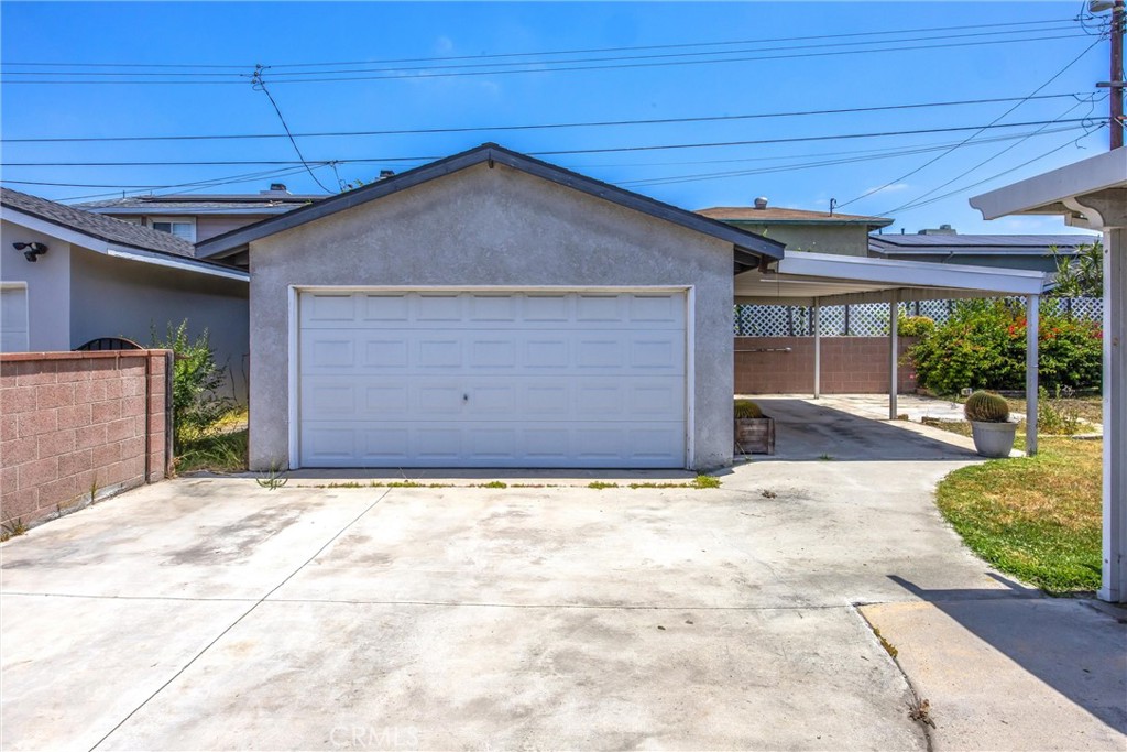 8082 San Heron Circle Property Photo 29