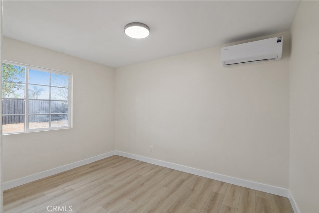 17735 E Newburgh Property Photo 21