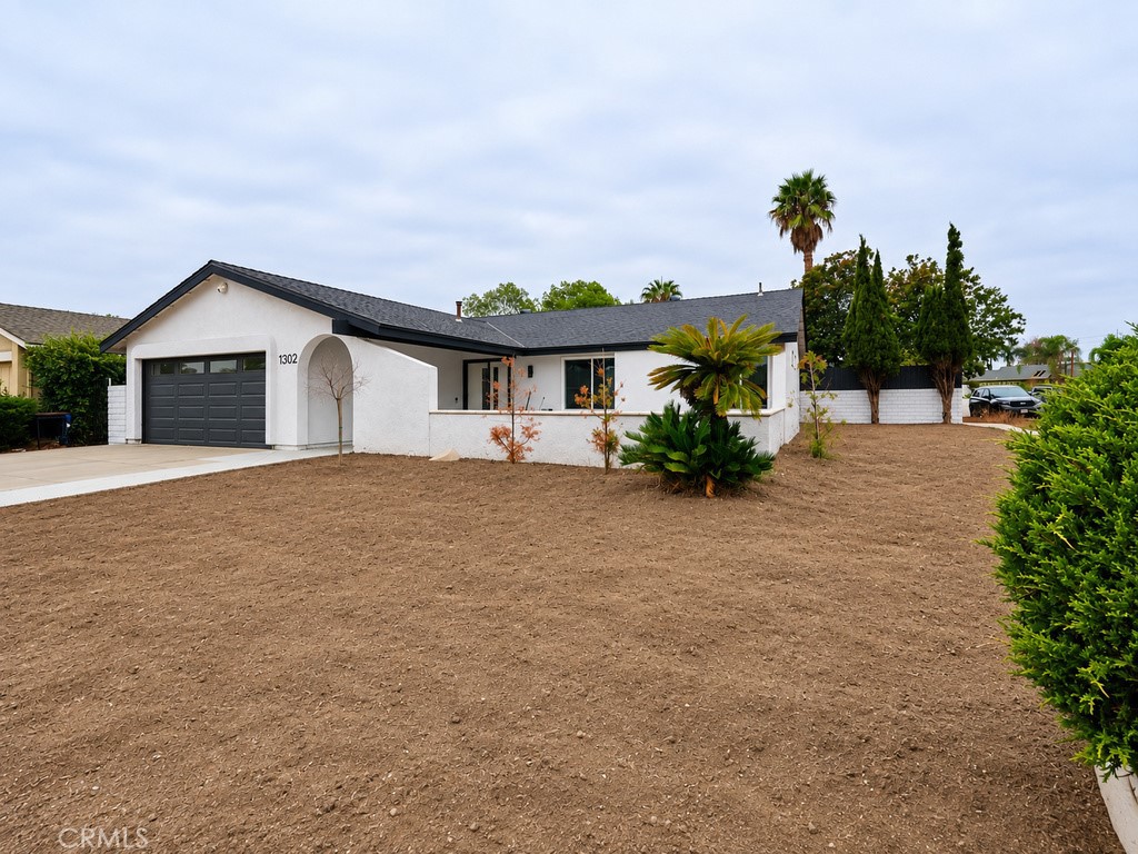 1302 Turquoise Property Photo 3