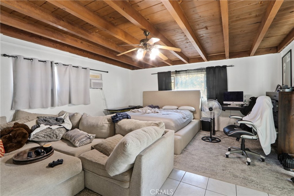 1335 S Douglas Street Property Photo 3