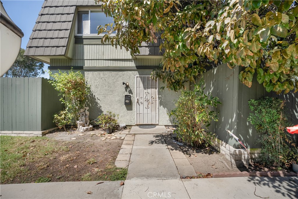 1642 Iowa Street A Property Photo 3