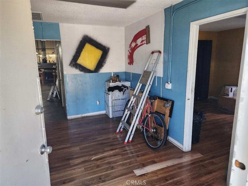 3635 S San Pedro Street Property Photo 21