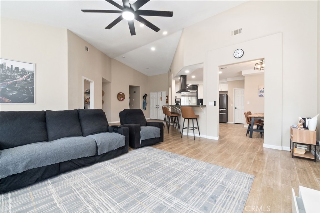 22928 Copper Ridge Property Photo 4