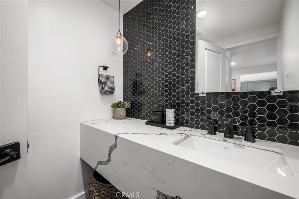 4297 Candleberry Property Photo 7