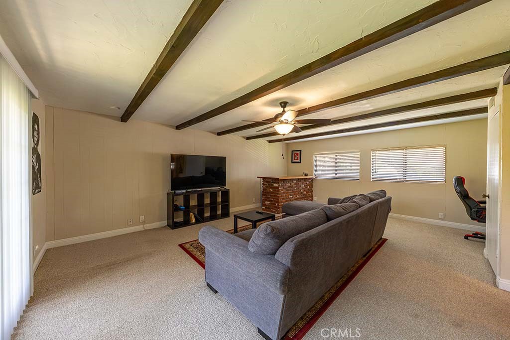 2831 Spruce Property Photo 9