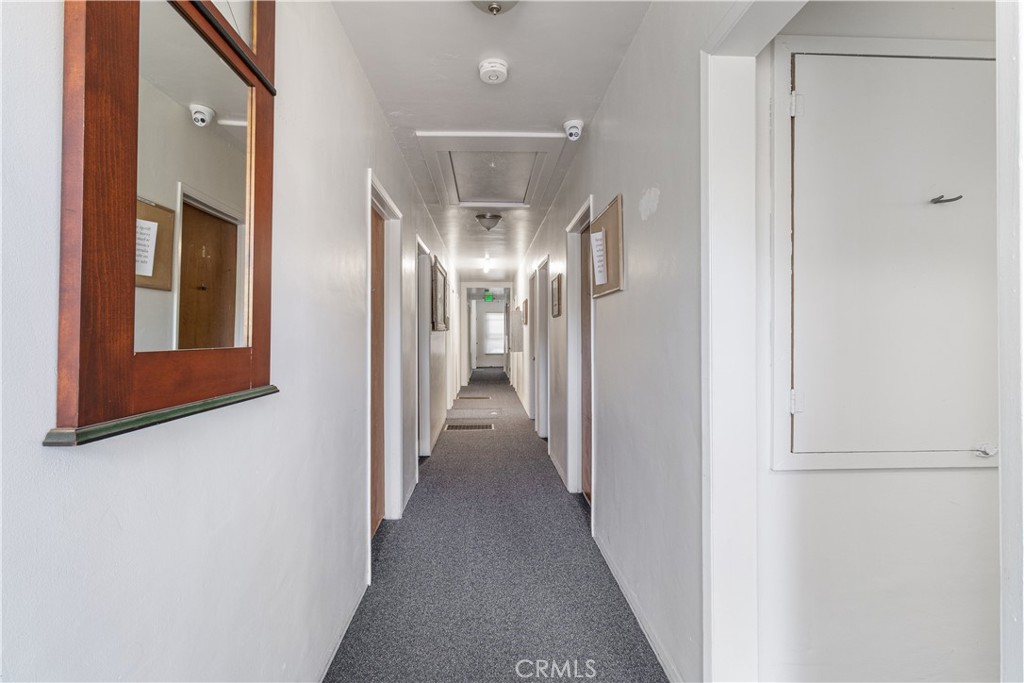 4420 4408 E Greenmeadow Property Photo 12