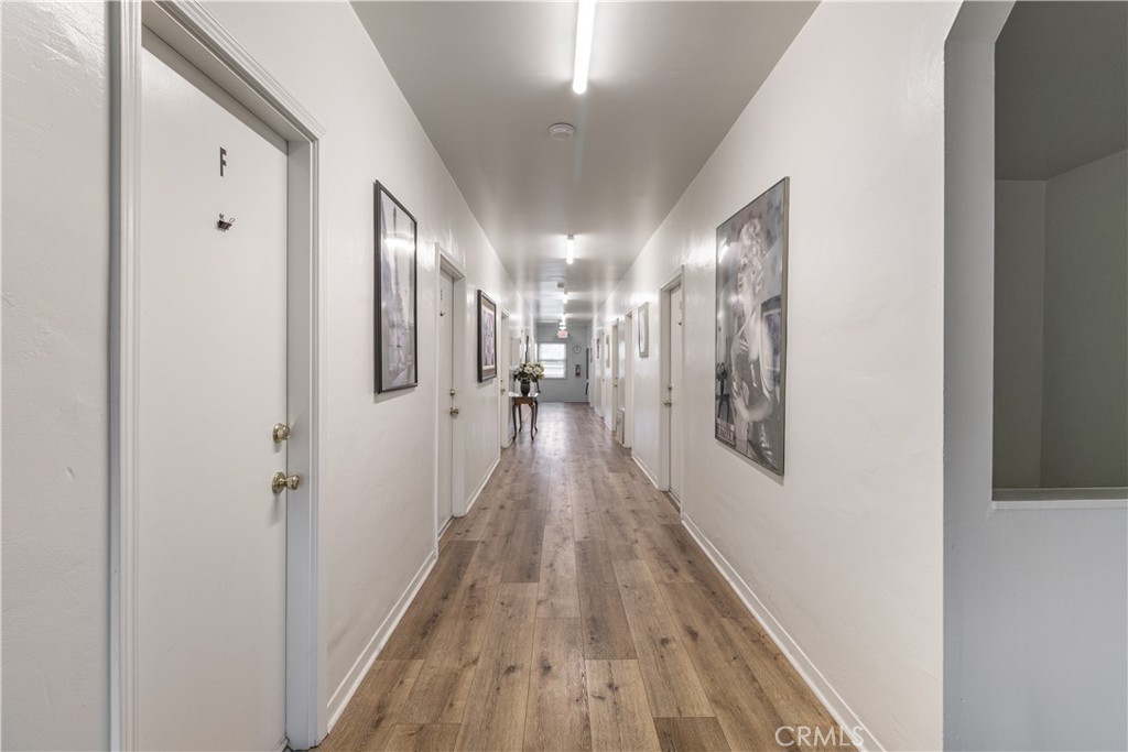 4420 4408 E Greenmeadow Property Photo 14